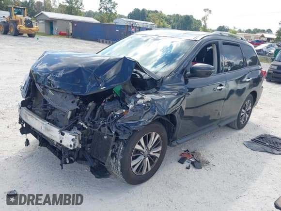 ✅ 2020 Nissan Pathfinder SV • VIN: 5N1DR2BN6LC605876 • Lot: 43264956. Listed on IAAI with 181,413 mi. Free auction sales archive from the USA and detailed vehicle history report at DreamBid. Image 2.