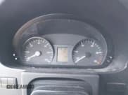 ✅ 2010 Mercedes-Benz Sprinter Cargo • VIN: WD3PE7CC0A5496785 • Lot: 42786272. Wystawiony na IAAI z przebiegiem 193 116 mil. Bezpłatny archiwum sprzedaży aukcyjnych z USA i szczegółowy raport historii pojazdu na DreamBid. Zdjęcie 7.