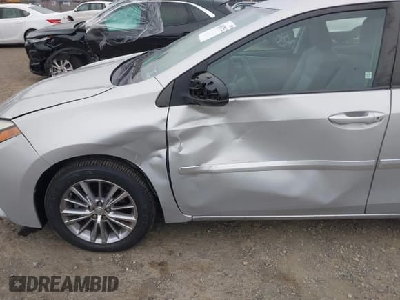 ✅ 2014 Toyota Corolla L • VIN: 2T1BURHE8EC007356 • Lot: 43037752. Wystawiony na IAAI z przebiegiem 20 253 mil. Bezpłatny archiwum sprzedaży aukcyjnych z USA i szczegółowy raport historii pojazdu na DreamBid. Zdjęcie 19.