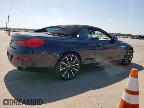 ✅ 2018 BMW 6 Series 650i xDrive • VIN: WBA6F7C57JG232299 • Лот: 64052295. Опубликован ранее на Copart с пробегом 29 027 миль. Бесплатный доступ к архиву аукционных продаж из США и подробный отчёт об истории автомобиля на DreamBid. Изображение 3.