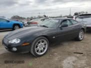 ✅ 2002 Jaguar XK • VIN: SAJDA41C32NA30179 • Lot: 76567484. Wystawiony na Copart z przebiegiem Nie podano. Bezpłatny archiwum sprzedaży aukcyjnych z USA i szczegółowy raport historii pojazdu na DreamBid. Zdjęcie 1.