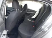 ✅ 2022 Nissan Sentra S • VIN: 3N1AB8BV4NY239377 • Lot: 42252371. Wystawiony na IAAI z przebiegiem 38 305 mil. Bezpłatny archiwum sprzedaży aukcyjnych z USA i szczegółowy raport historii pojazdu na DreamBid. Zdjęcie 8.