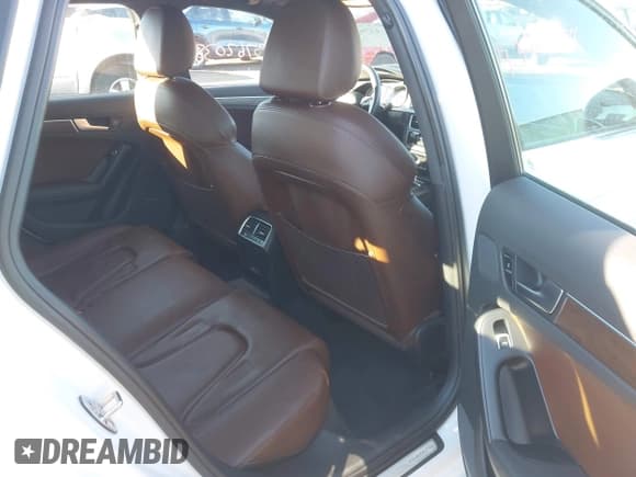 ✅ 2014 Audi allroad A4 Premium Plus • VIN: WA1UFAFL0EA101963 • Lot: 43762038. Listed on IAAI with 86,945 mi. Free auction sales archive from the USA and detailed vehicle history report at DreamBid. Image 8.