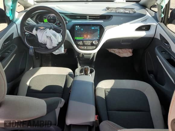 2017 Chevrolet Bolt EV LT z VIN 1G1FW6S03H4182721, wystawiony jako Copart lot #82183373 z przebiegiem 58 144 mil mil oraz . Historia ofert i sprzedaży dostępna na DreamBid. Obrazek 8.