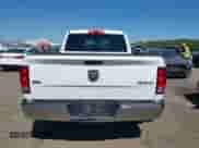 2024 Ram 1500 SLT z VIN 1C6RR7GG4RS129537, wystawiony jako IAAI lot #43035208 z przebiegiem 29 150 mil mil oraz . Historia ofert i sprzedaży dostępna na DreamBid. Obrazek 17.