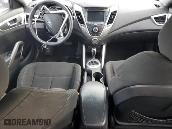 ✅ 2014 Hyundai Veloster • VIN: KMHTC6ADXEU215552 • Lot: 60042914. Wystawiony na Copart z przebiegiem 90 653 mil. Bezpłatny archiwum sprzedaży aukcyjnych z USA i szczegółowy raport historii pojazdu na DreamBid. Zdjęcie 8.