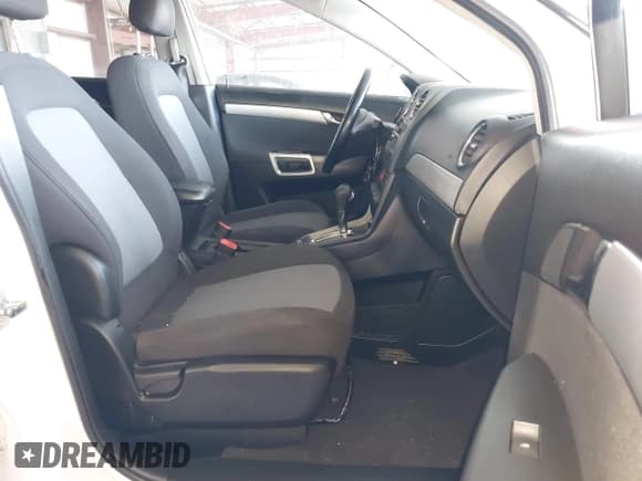 ✅ 2012 Chevrolet Captiva Sport LS • VIN: 3GNAL2EK5CS578794 • Lot: 43220709. Wystawiony na IAAI z przebiegiem 182 330 mil. Bezpłatny archiwum sprzedaży aukcyjnych z USA i szczegółowy raport historii pojazdu na DreamBid. Zdjęcie 5.