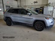 ✅ 2016 Jeep Cherokee Latitude • VIN: 1C4PJMCSXGW180482 • Лот: 60639315. Опубликован ранее на Copart с пробегом 118 164 миль. Бесплатный доступ к архиву аукционных продаж из США и подробный отчёт об истории автомобиля на DreamBid. Изображение 4.