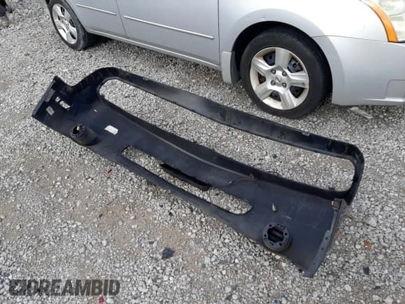 ✅ 2010 Dodge Challenger SE • VIN: 2B3CJ4DV4AH283198 • Lot: 71516814. Wystawiony na Copart z przebiegiem Nie podano. Bezpłatny archiwum sprzedaży aukcyjnych z USA i szczegółowy raport historii pojazdu na DreamBid. Zdjęcie 12.