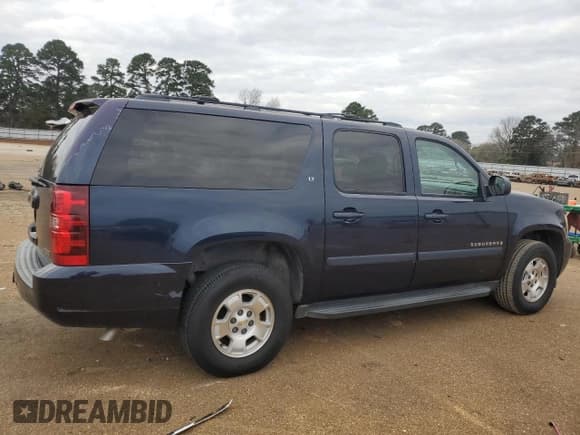 ✅ 2008 Chevrolet Suburban Commercial • VIN: 1GNFC16098R142909 • Lot: 86202704. Wystawiony na Copart z przebiegiem 234 876 mil. Bezpłatny archiwum sprzedaży aukcyjnych z USA i szczegółowy raport historii pojazdu na DreamBid. Zdjęcie 3.