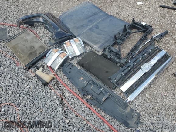 ✅ 2015 Chevrolet Silverado 2500HD LT • VIN: 1GC1KVEG7FF520039 • Lot: 57408335. Wystawiony na Copart z przebiegiem 115 804 mil. Bezpłatny archiwum sprzedaży aukcyjnych z USA i szczegółowy raport historii pojazdu na DreamBid. Zdjęcie 12.