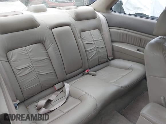 ✅ 1999 Acura CL • VIN: 19UYA2257XL010037 • Lot: 42346496. Wystawiony na IAAI z przebiegiem 116 203 mil. Bezpłatny archiwum sprzedaży aukcyjnych z USA i szczegółowy raport historii pojazdu na DreamBid. Zdjęcie 8.