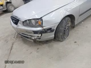 ✅ 2005 Hyundai Elantra GLS • VIN: KMHDN56D85U164585 • Lot: 42643332. Wystawiony na IAAI z przebiegiem 37 496 mil. Bezpłatny archiwum sprzedaży aukcyjnych z USA i szczegółowy raport historii pojazdu na DreamBid. Zdjęcie 6.