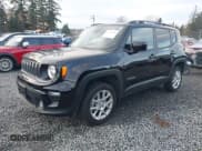 ✅ 2021 Jeep Renegade Latitude • VIN: ZACNJDBB9MPM93991 • Lot: 43704489. Wystawiony na IAAI z przebiegiem 49 650 mil. Bezpłatny archiwum sprzedaży aukcyjnych z USA i szczegółowy raport historii pojazdu na DreamBid. Zdjęcie 2.