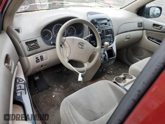 2005 Toyota Sienna LE z VIN 5TDZA23C55S242504, wystawiony jako Copart lot #89652155 z przebiegiem 260 207 mil mil oraz Szkoda całkowita • Salvage title. Historia ofert i sprzedaży dostępna na DreamBid. Obrazek 8.