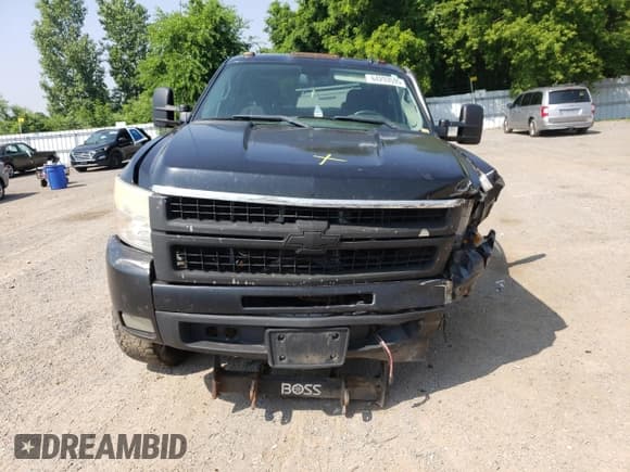 ✅ 2010 Chevrolet Silverado 2500HD LT • VIN: 1GC4KXBG5AF153325 • Lot: 64209595. Wystawiony na Copart z przebiegiem 347 651 mil. Bezpłatny archiwum sprzedaży aukcyjnych z USA i szczegółowy raport historii pojazdu na DreamBid. Zdjęcie 5.