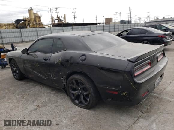 ✅ 2020 Dodge Challenger SXT • VIN: 2C3CDZAG5LH243681 • Lot: 69895022. Wystawiony na Copart z przebiegiem 35 168 mil mil. Skorzystaj z bezpłatnego archiwum sprzedaży aukcyjnych z USA i zobacz szczegółowy raport historii pojazdu na DreamBid. Zdjęcie 2.