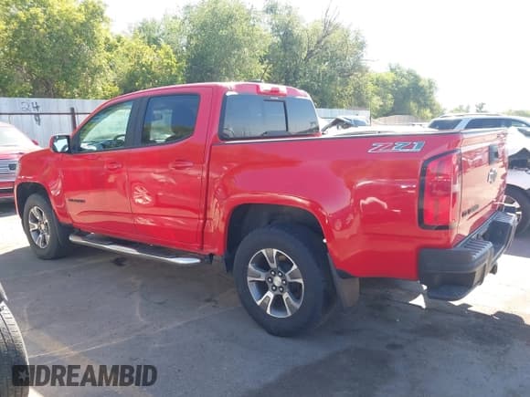 ✅ 2018 Chevrolet Colorado 4WD Z71 • VIN: 1GCGTDEN4J1155289 • Лот: 43022908. Опубликован ранее на IAAI с пробегом 127 356 миль. Бесплатный доступ к архиву аукционных продаж из США и подробный отчёт об истории автомобиля на DreamBid. Изображение 15.