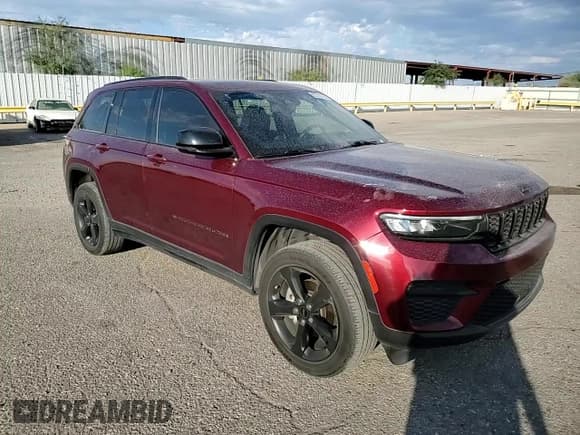 ✅ 2023 Jeep Grand Cherokee Altitude • VIN: 1C4RJGAGXPC534253 • Lot: 82739735. Listed on Copart with 34,033 mi. Free auction sales archive from the USA and detailed vehicle history report at DreamBid. Image 14.