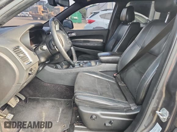 ✅ 2015 Dodge Durango SXT • VIN: 1C4RDHAG2FC187786 • Lot: 66201465. Wystawiony na Copart z przebiegiem 209 920 mil. Bezpłatny archiwum sprzedaży aukcyjnych z USA i szczegółowy raport historii pojazdu na DreamBid. Zdjęcie 7.