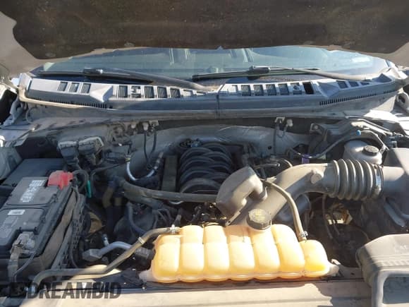 ✅ 2016 Ford F-150 XLT • VIN: 1FTEW1EF3GKE87653 • Lot: 42855206. Listed on IAAI with 140,334 mi. Free auction sales archive from the USA and detailed vehicle history report at DreamBid. Image 10.