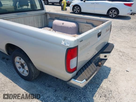 ✅ 1998 Nissan Frontier XE • VIN: 1N6DD26SXWC348595 • Lot: 42577261. Listed on IAAI with Not provided. Free auction sales archive from the USA and detailed vehicle history report at DreamBid. Image 13.