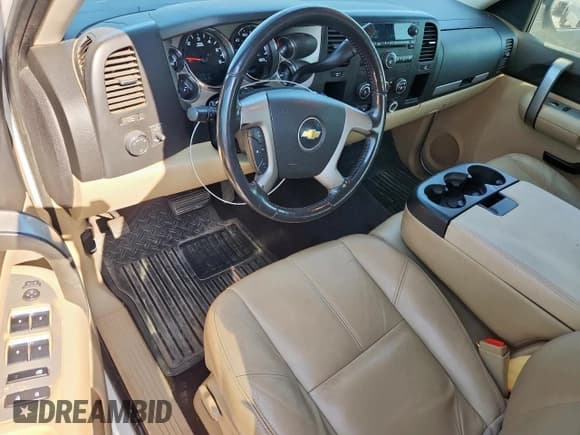 ✅ 2008 Chevrolet Silverado 1500 Work Truck • VIN: 1GCEC19J98Z306085 • Lot: 68267835. Listed on Copart with 169,101 mi. Free auction sales archive from the USA and detailed vehicle history report at DreamBid. Image 8.