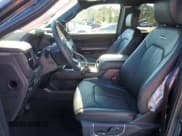 ✅ 2024 Ford Expedition Max Platinum • VIN: 1FMJK1M88REA39306 • Lot: 46135145. Wystawiony na Copart z przebiegiem 5 357 mil. Bezpłatny archiwum sprzedaży aukcyjnych z USA i szczegółowy raport historii pojazdu na DreamBid. Zdjęcie 7.