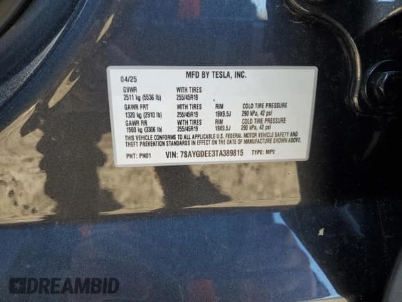 ✅ 2026 Tesla Model Y Long Range Launch Series • VIN: 7SAYGDEE3TA389815 • Lot: 87236095. Listed on Copart with 5,840 mi. Free auction sales archive from the USA and detailed vehicle history report at DreamBid. Image 12.