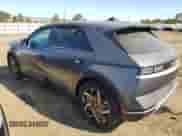 2023 Hyundai Ioniq 5 SEL z VIN KM8KN4AE4PU132883, wystawiony jako Copart lot #72572994 z przebiegiem 13 647 mil mil oraz Szkoda całkowita • Salvage title. Historia ofert i sprzedaży dostępna na DreamBid. Obrazek 2.