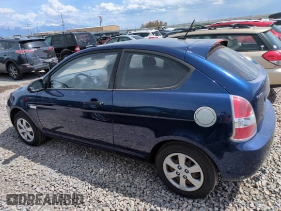 2009 Hyundai Accent GS z VIN KMHCM36C19U113008, wystawiony jako Copart lot #58562935 z przebiegiem 142 717 mil mil oraz Szkoda całkowita • Salvage title. Historia ofert i sprzedaży dostępna na DreamBid. Obrazek 2.