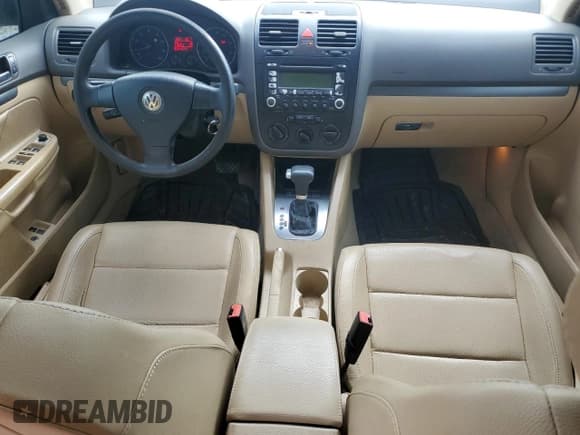 ✅ 2006 Volkswagen Jetta 2.5L • VIN: 3VWSG71K26M723901 • Лот: 54797055. Опубликован ранее на Copart с пробегом 116 091 миль. Бесплатный доступ к архиву аукционных продаж из США и подробный отчёт об истории автомобиля на DreamBid. Изображение 8.