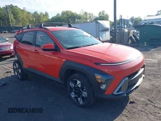 ✅ 2024 Hyundai Kona SEL • VIN: KM8HBCAB2RU136386 • Лот: 43203107. Опубликован ранее на IAAI с пробегом 33 416 миль. Бесплатный доступ к архиву аукционных продаж из США и подробный отчёт об истории автомобиля на DreamBid. Изображение 1.