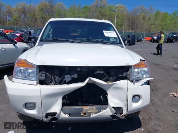 ✅ 2012 Nissan Titan SV • VIN: 1N6AA0EC0CN307743 • Лот: 42085082. Опубликован ранее на IAAI с пробегом 187 506 миль. Бесплатный доступ к архиву аукционных продаж из США и подробный отчёт об истории автомобиля на DreamBid. Изображение 12.