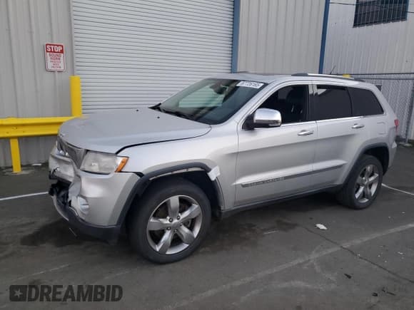 ✅ 2012 Jeep Grand Cherokee Overland • VIN: 1C4RJFCT8CC332736 • Lot: 87726165. Listed on Copart with 151,711 mi. Free auction sales archive from the USA and detailed vehicle history report at DreamBid. Image 1.