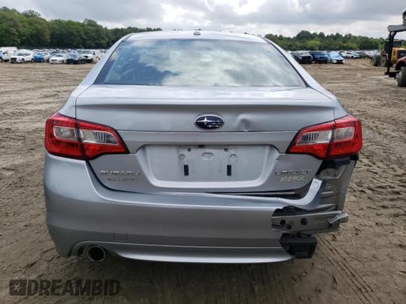 ✅ 2015 Subaru Legacy Premium • VIN: 4S3BNAD67F3067703 • Лот: 59162495. Опубликован ранее на Copart с пробегом 169 815 миль. Бесплатный доступ к архиву аукционных продаж из США и подробный отчёт об истории автомобиля на DreamBid. Изображение 6.