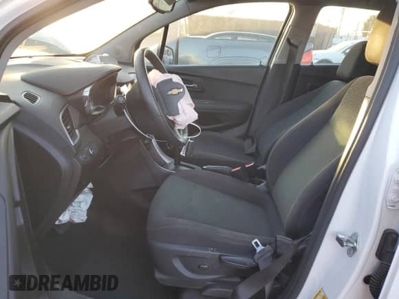 2018 Chevrolet Trax LS с VIN 3GNCJKSB2JL237296, выставлен на аукционе Copart как лот 87913505 с пробегом 52 340 миль миль и Списание • Salvage title. История ставок и продаж доступна на DreamBid. Изображение 7.