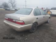 ✅ 1996 Toyota Corolla DX • VIN: 1NXBB02E0TZ379196 • Lot: 43794367. Wystawiony na IAAI z przebiegiem 198 943 mil. Bezpłatny archiwum sprzedaży aukcyjnych z USA i szczegółowy raport historii pojazdu na DreamBid. Zdjęcie 4.