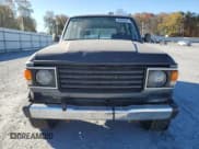 ✅ 1987 Toyota Land Cruiser • VIN: JT3FJ60G5H1138859 • Лот: 93303525. Опубликован ранее на Copart с пробегом 121 460 миль. Бесплатный доступ к архиву аукционных продаж из США и подробный отчёт об истории автомобиля на DreamBid. Изображение 5.