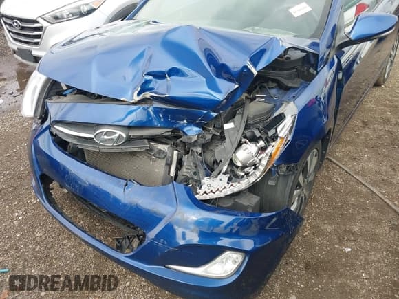 ✅ 2015 Hyundai Accent Sport • VIN: KMHCU5AE8FU227099 • Lot: 42198582. Wystawiony na IAAI z przebiegiem 139 734 mil. Bezpłatny archiwum sprzedaży aukcyjnych z USA i szczegółowy raport historii pojazdu na DreamBid. Zdjęcie 6.