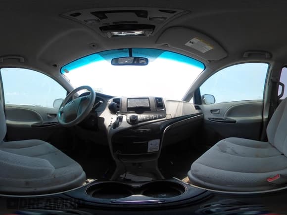 ✅ 2014 Toyota Sienna LE AAS • VIN: 5TDKK3DC6ES442682 • Lot: 42271110. Listed on IAAI with 158,785 mi. Free auction sales archive from the USA and detailed vehicle history report at DreamBid. Image 18.