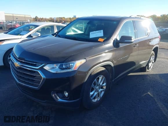 ✅ 2018 Chevrolet Traverse LT Cloth • VIN: 1GNERGKW0JJ147931 • Лот: 43533528. Опубликован ранее на IAAI с пробегом 140 844 миль. Бесплатный доступ к архиву аукционных продаж из США и подробный отчёт об истории автомобиля на DreamBid. Изображение 2.