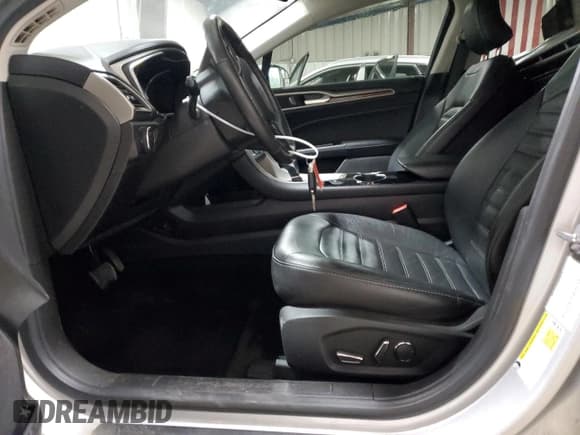 ✅ 2016 Ford Fusion SE Luxury • VIN: 3FA6P0PU6GR288749 • Лот: 92795325. Опубликован ранее на Copart с пробегом 108 177 миль. Бесплатный доступ к архиву аукционных продаж из США и подробный отчёт об истории автомобиля на DreamBid. Изображение 7.