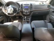 ✅ 2010 Hyundai Santa Fe SE • VIN: 5NMSH4AG8AH396247 • Lot: 66035984. Listed on Copart with 219,837 mi. Free auction sales archive from the USA and detailed vehicle history report at DreamBid. Image 8.