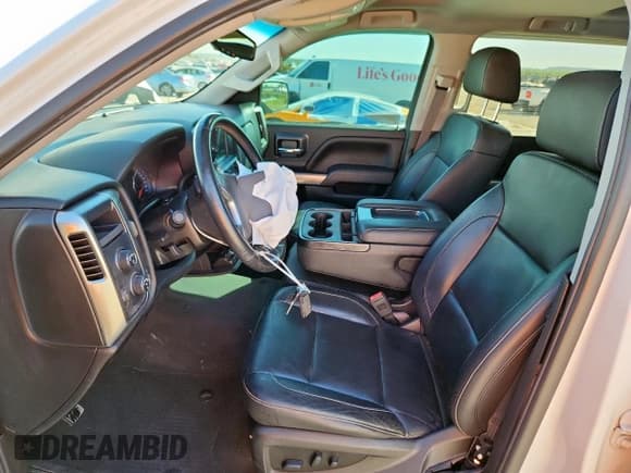 ✅ 2018 Chevrolet Silverado 1500 LT • VIN: 3GCUKREC0JG546670 • Лот: 85489255. Опубликован ранее на Copart с пробегом 143 515 миль. Бесплатный доступ к архиву аукционных продаж из США и подробный отчёт об истории автомобиля на DreamBid. Изображение 7.