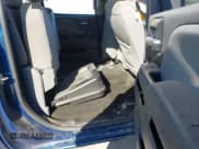 ✅ 2017 Chevrolet Silverado 2500HD Work Truck • VIN: 1GC1KUEY1HF191604 • Lot: 41229847. Wystawiony na IAAI z przebiegiem 90 103 mil. Bezpłatny archiwum sprzedaży aukcyjnych z USA i szczegółowy raport historii pojazdu na DreamBid. Zdjęcie 8.