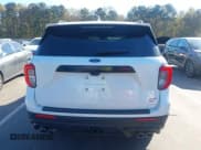 ✅ 2023 Ford Explorer ST • VIN: 1FM5K8GC8PGA61642 • Lot: 43557345. Wystawiony na IAAI z przebiegiem 11 689 mil. Bezpłatny archiwum sprzedaży aukcyjnych z USA i szczegółowy raport historii pojazdu na DreamBid. Zdjęcie 17.