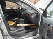 ✅ 2006 Volkswagen Touareg 3.2L V6 • VIN: WVGZG77L36D026231 • Lot: 43745652. Wystawiony na IAAI z przebiegiem 151 339 mil. Bezpłatny archiwum sprzedaży aukcyjnych z USA i szczegółowy raport historii pojazdu na DreamBid. Zdjęcie 5.