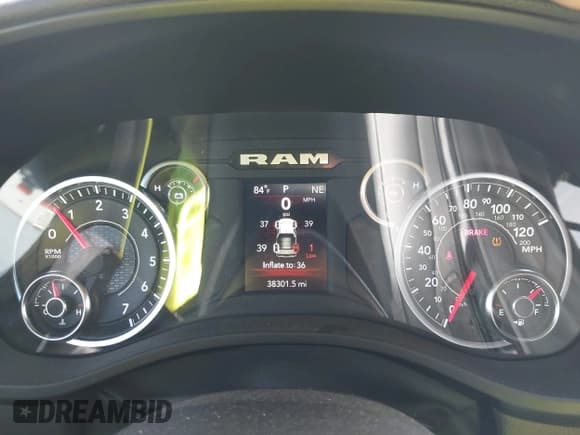 ✅ 2023 Ram 1500 Lone Star • VIN: 1C6SRFMT1PN622505 • Lot: 42694246. Listed on IAAI with 38,301 mi. Free auction sales archive from the USA and detailed vehicle history report at DreamBid. Image 7.