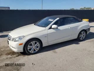 ✅ 2012 Mercedes-Benz E 350 • VIN: WDDKK5KF7CF157498 • Lot: 68710805. Listed on Copart with 112,080 mi. Free auction sales archive from the USA and detailed vehicle history report at DreamBid. Image 1.